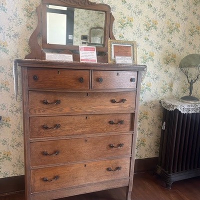 Amelia Earhart's Childhood Dresser